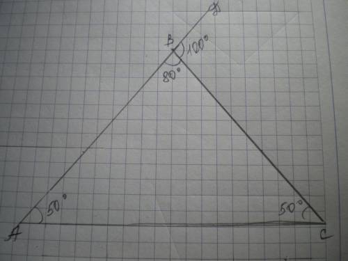 Внешний угол при вершине равнобедренного треугольника равен 100 градусам, найдите углы треугольника