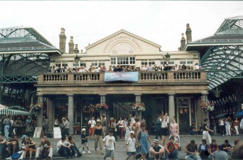 Covent garden is a famoud centr in london