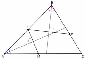 Через середину d стороны ab треугольника abc проведены прямые,перпендикулярные бессиктрисам углов ab