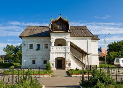 Какие памятники связаны с визитами петра первого в нижний новгород и сохранились до наших дней? ​