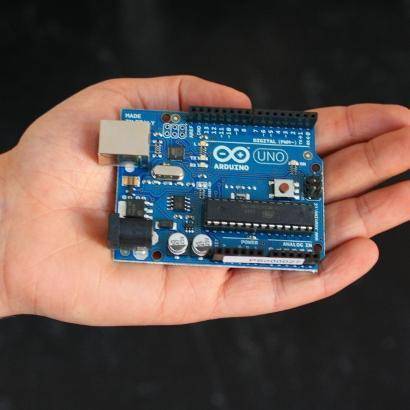 Если есть те кто разбирается в arduino сделать проект.​