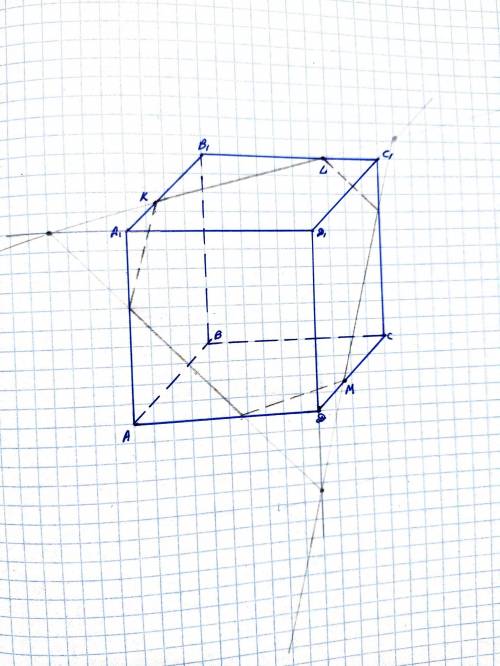 Постройте сечение в параллелепипеде через точки К, L, M