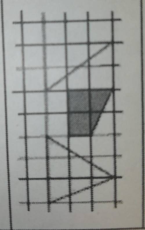 На клетчатой бумаге нарисовали несколько фигур. Сколько клеток составляет площадь каждой из них​