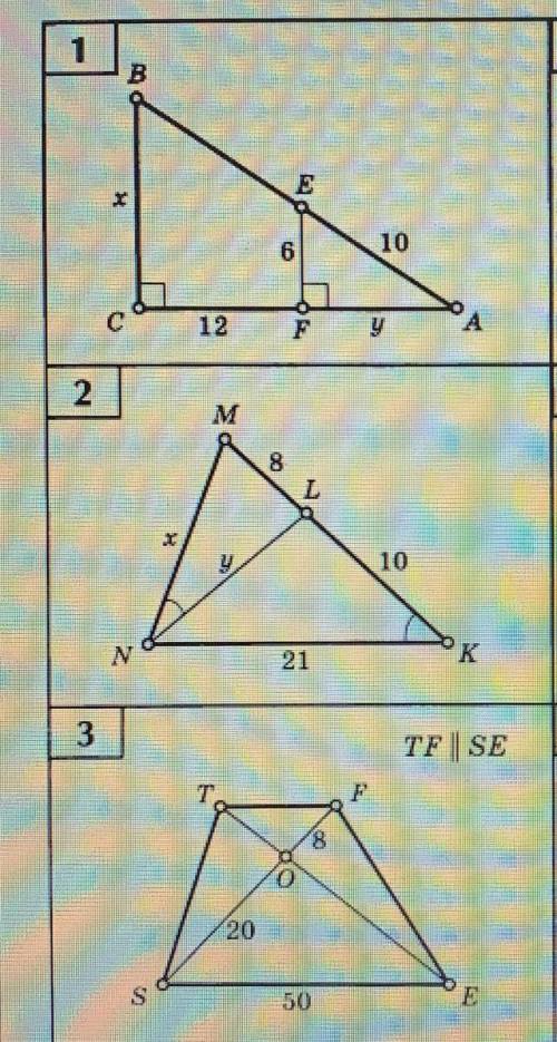 нужно обязательно доказать по какому признаку треугольники подобны, из этого найти х и у