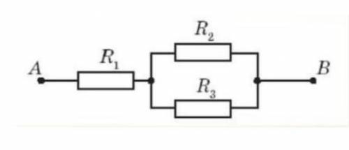 Три резистори опором R1 = 2 Ом, R2 = R3 = 8 Ом, з’єднанні так, як показано на схемі. Обчислити напру