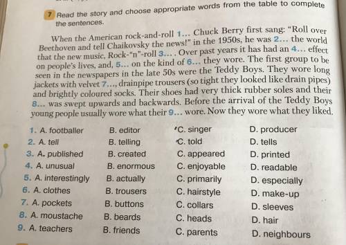 7 Read the story and choose appropriate words from the table to complete the sentences. When the Ame