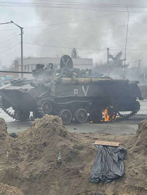 Переказ Моє місто обстрілюють, а моя мама в Росії мені не вірить потрібно на завтра